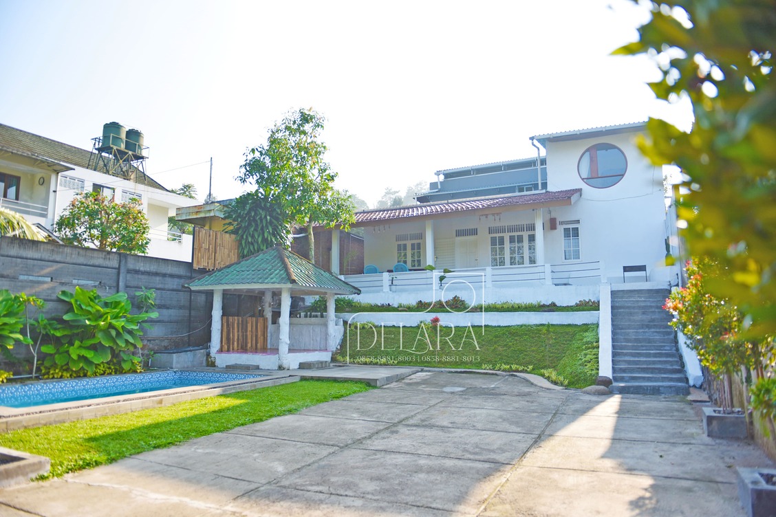 Sewa villa private kolam renang Villa Delara Cisarua Puncak Bogor